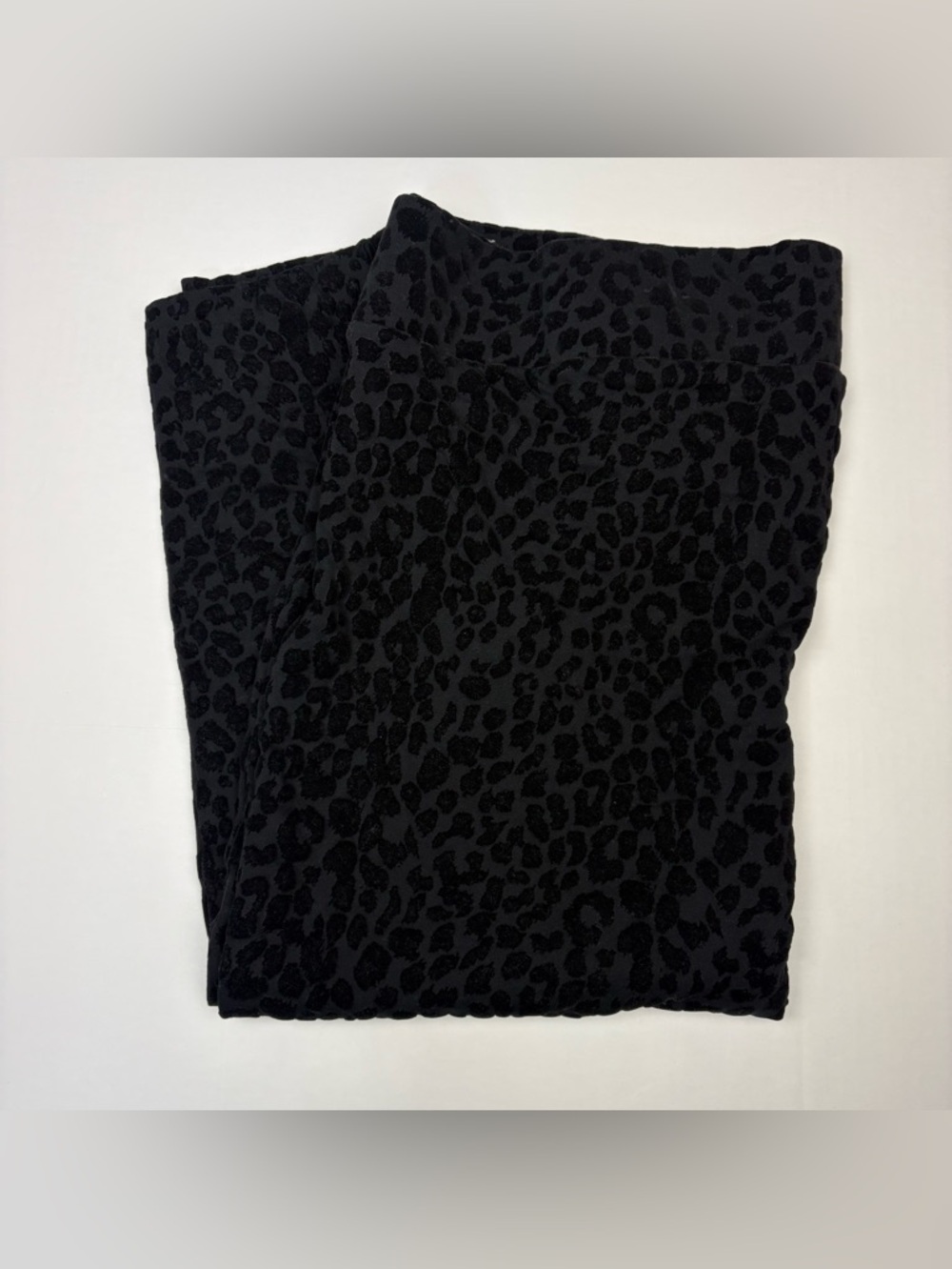 Torrid Pixie Women Plus Size 3 Pants Black Animal Print Flocked Rayon Nylon